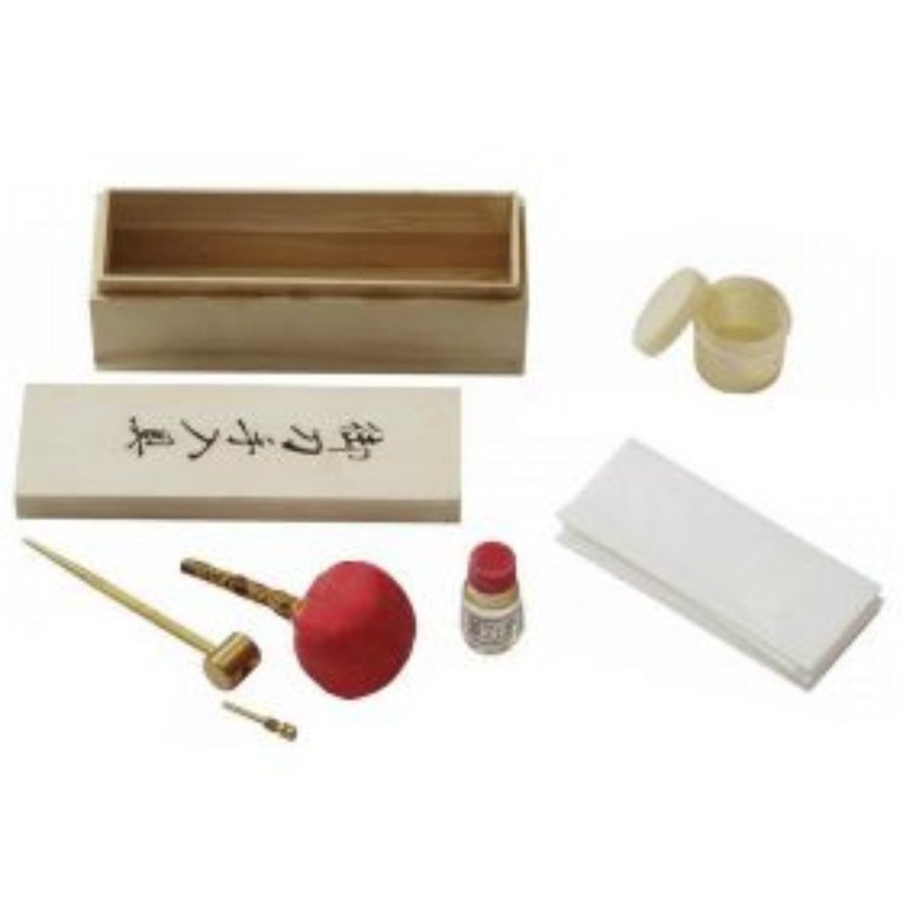 Cleaning kit for swords